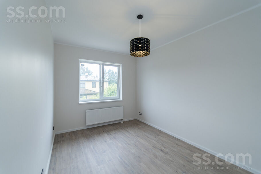 Ķiršu iela 6, Babīte, Rīgas rajons, Babītes pag. — maja