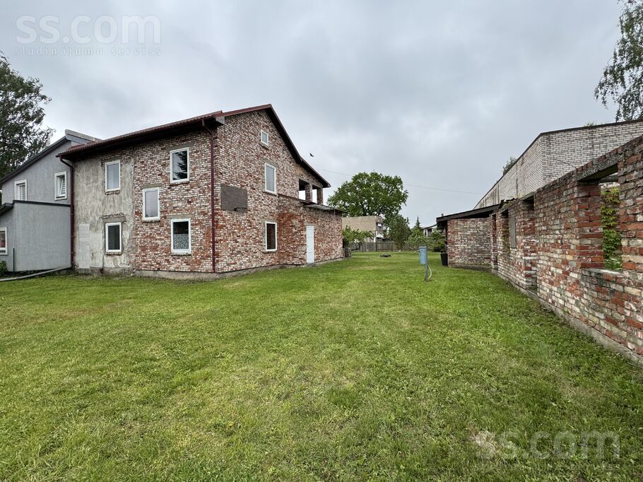 Baznīcas iela 30, Liepāja un raj., Liepāja — maja