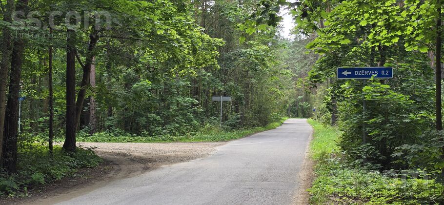 Beberbeķu, Rīga — zeme