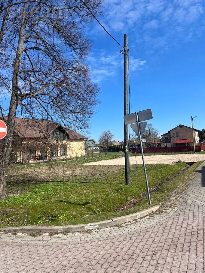 Ziedu 4, Ventspils un raj., Ventspils — zeme