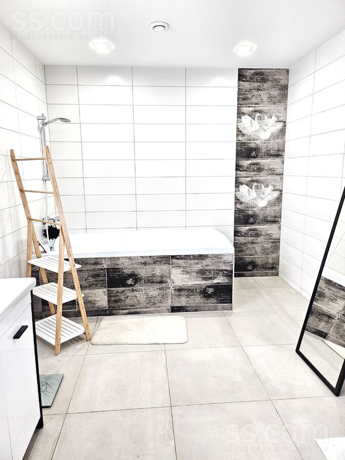 Audriņu iela 10, Pārolaine, Rīgas rajons, Olaines pag. — maja