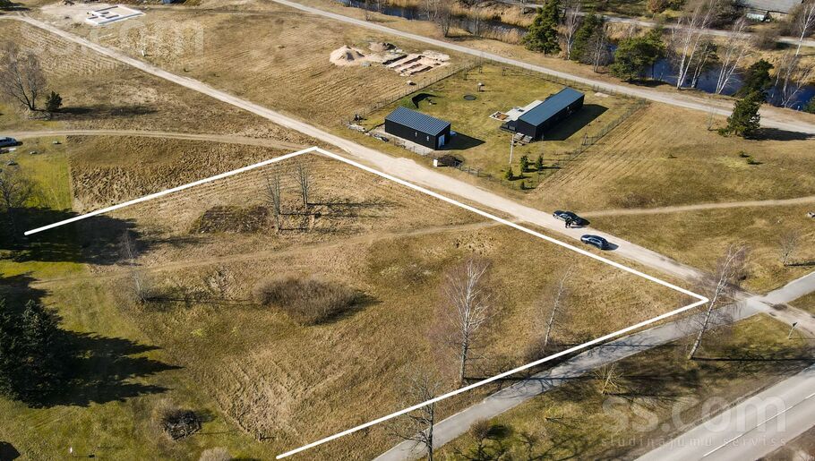 Estrādes iela 1, Mērsrags, Talsi un raj., Mērsraga pag. — zeme