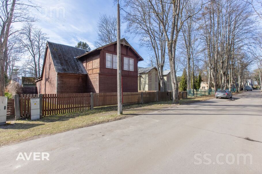 Ceriņu 16, Jūrmala — maja