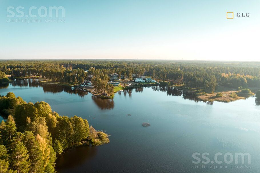 Parka Aleja, Dzilnuciems, Rīgas rajons, Babītes pag. — maja