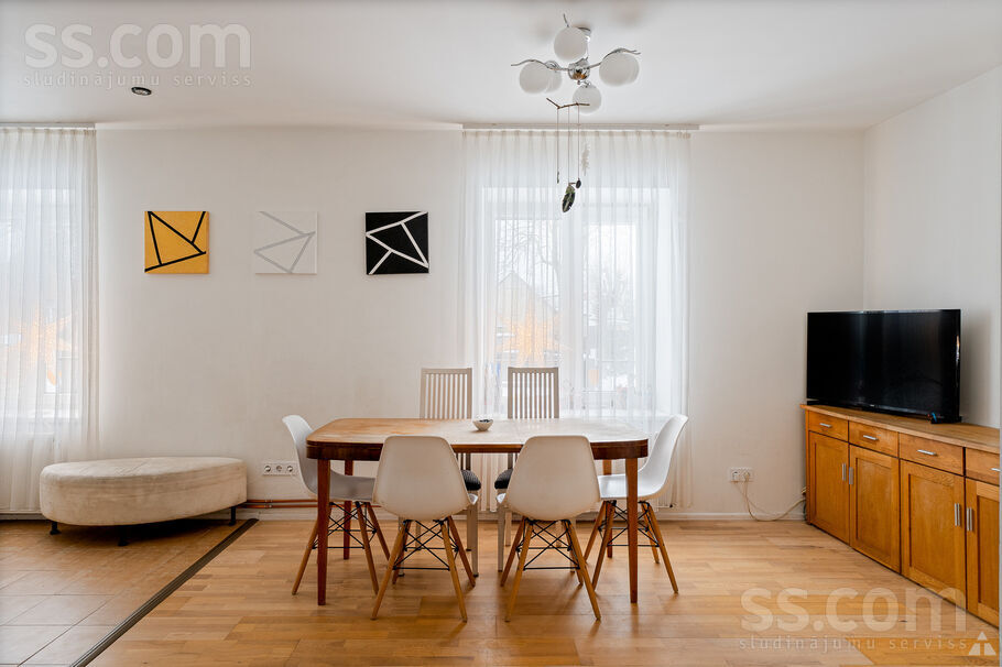 Emīla Dārziņa iela 7, Jelgava un raj., Jelgava — maja