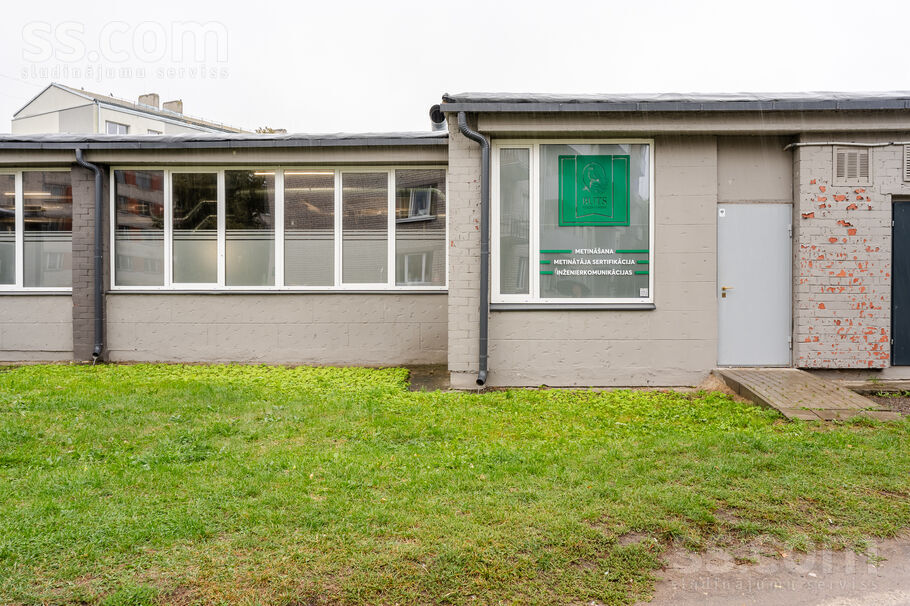 Strazdu iela 16a, Liepāja un raj., Liepāja — telpa