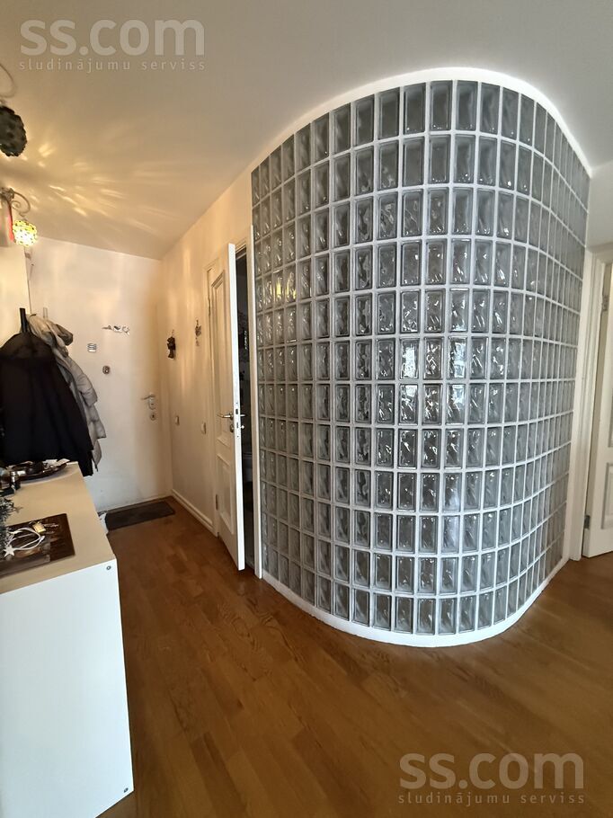 Jāna Pliekšāna 90, Jūrmala — dzivoklis