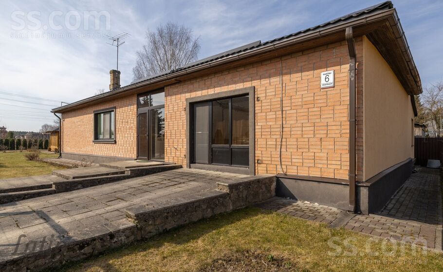 Ganību 6, Jēkabpils un raj., Jēkabpils — maja