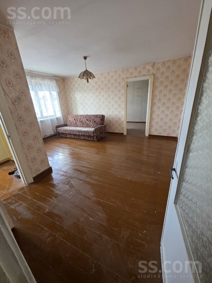 18.novembra iela 12, Rēzekne un raj., Rēzekne — dzivoklis