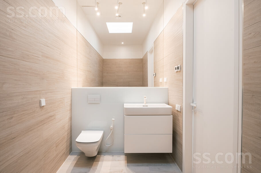 Jaunā Mežaparka 42, Rīga — maja