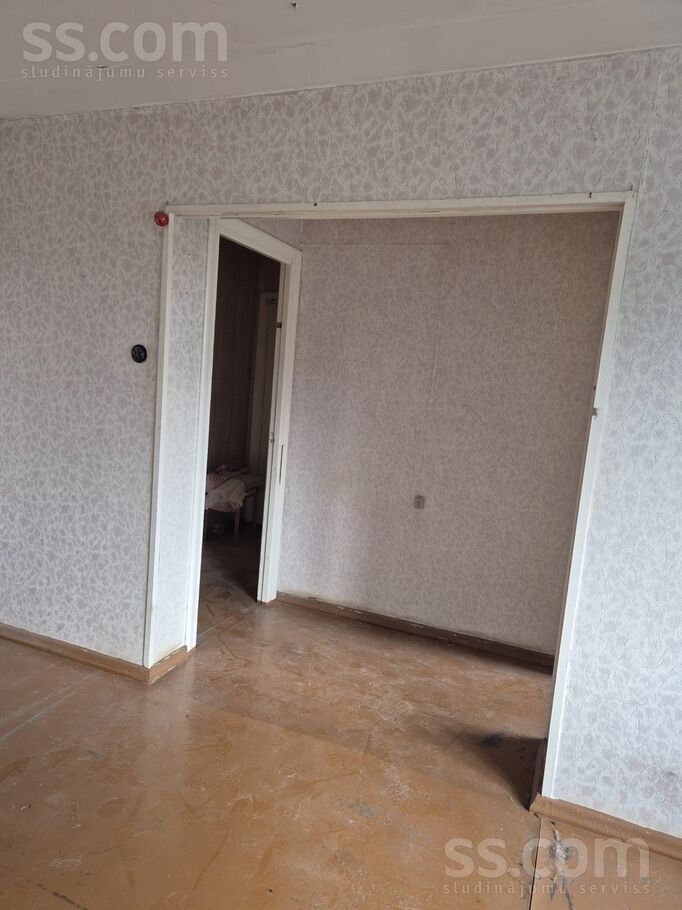 Skolas 12, Liepāja un raj., Durbe — dzivoklis