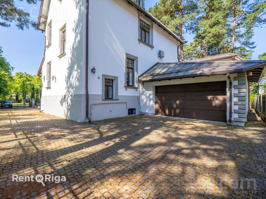 Sudrabu Edžus 1, Rīga — maja