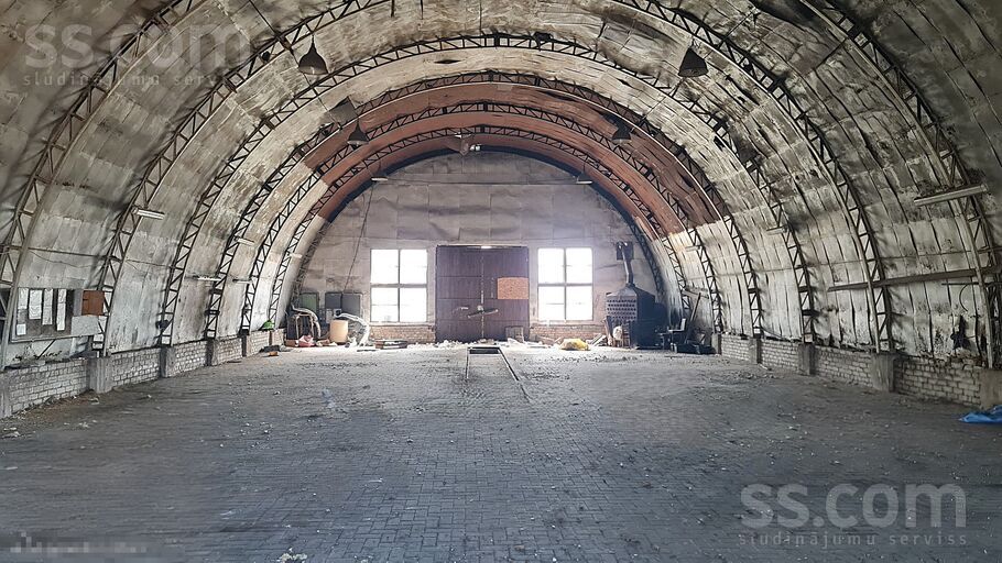 Dāboliņi b/n, Cēsis un raj., Raunas pag. — telpa