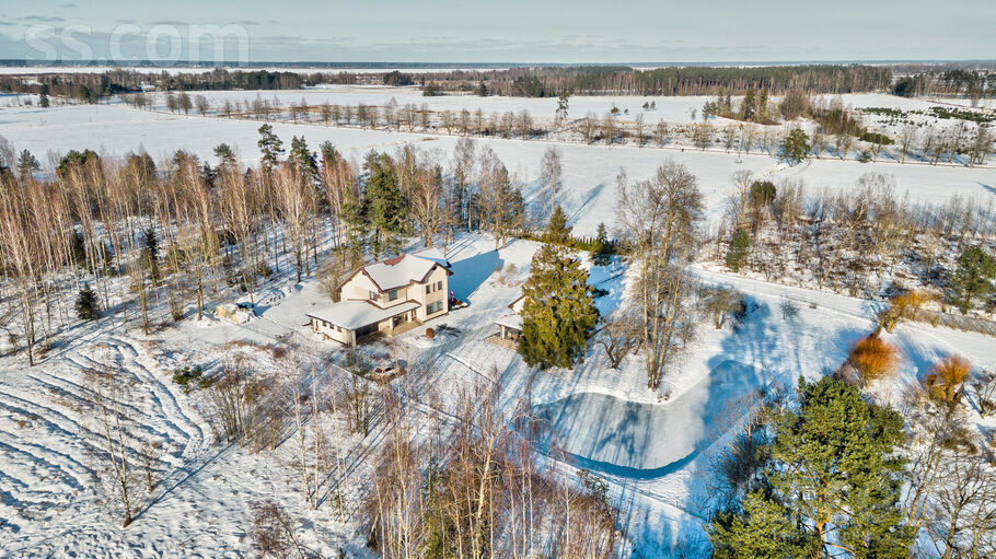 Vetras, Trenči, Rīgas rajons, Babītes pag. — maja