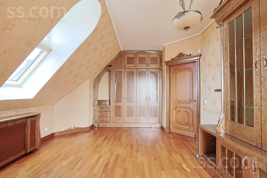 Kalna 11, Rīgas rajons, Sigulda — maja