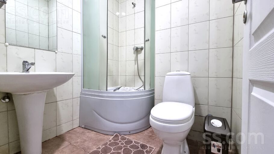 Krāsotāju 6, Rīga — maja