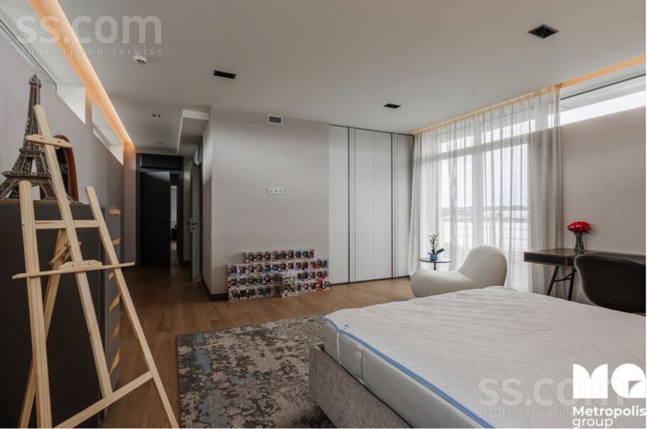 Laipu iela 2, Jūrmala — maja