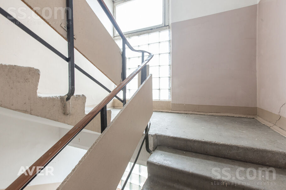 Asteru 4, Jelgava un raj., Jelgava — dzivoklis