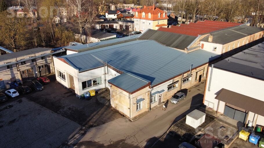 Krūzes 2b, Rīga, Šampēteris-Pleskodāle — telpa
