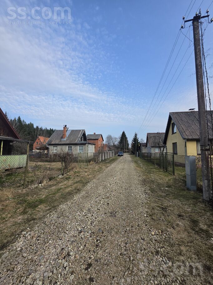 Lades 8, Dzērumi, Rīgas rajons, Ķekavas pag. — maja