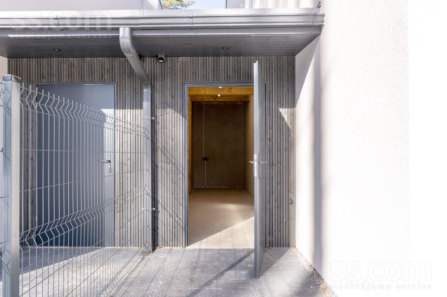 Dzintaru 4, Berģi, Rīgas rajons, Garkalnes nov. — maja