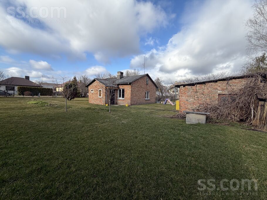 Smislu 19, Jelgava un raj., Jelgava — maja