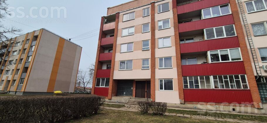 Raina 32, Ludza un raj., Ludza — dzivoklis