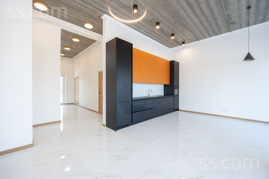 Rītausmas iela 1, Mārupe, Rīgas rajons, Mārupes pag. — maja