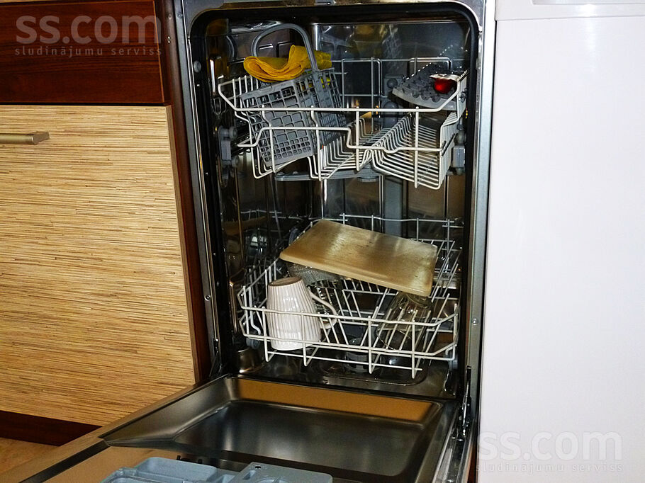 Saknu 16/18, Daugavpils un raj., Daugavpils — dzivoklis