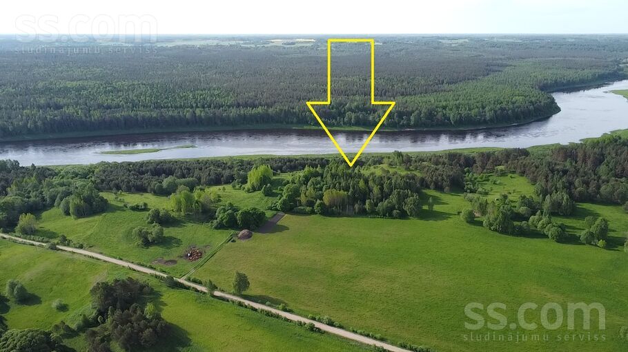 Ļeonoviči 1.2, Ļesovščizna, Daugavpils un raj., Naujenes pag. — zeme