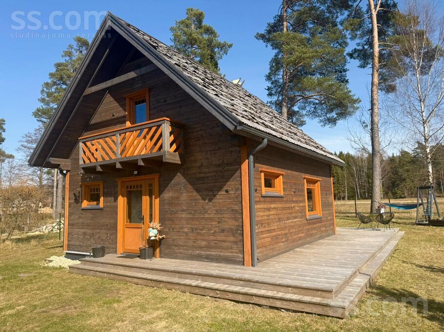 Mākoņu 4, Zvejniekciems, Rīgas rajons, Saulkrastu l. t. — maja