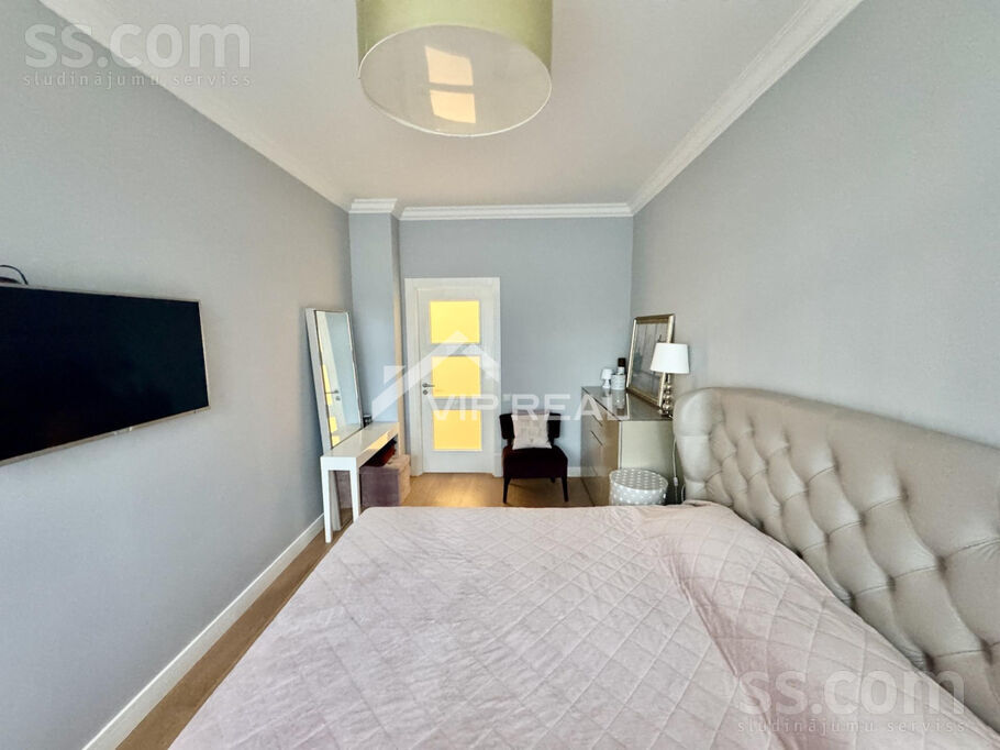 Dzintaru prospekts 13, Jūrmala — dzivoklis