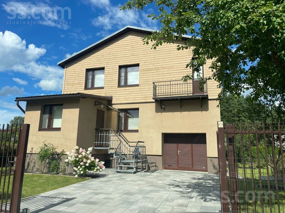 Mezsetu dārzs 72, Jāņupe, Rīgas rajons, Olaines pag. — maja