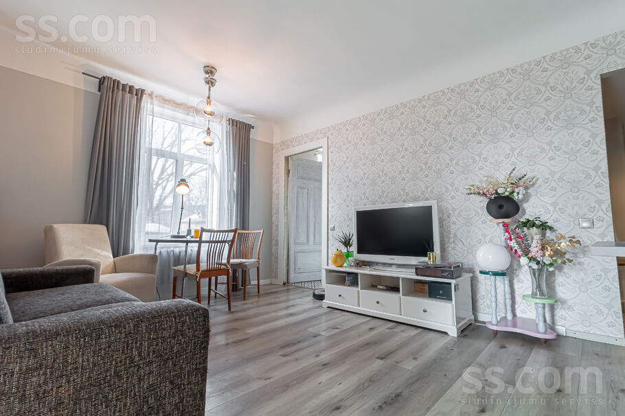 Zeļļu 13, Rīga — dzivoklis