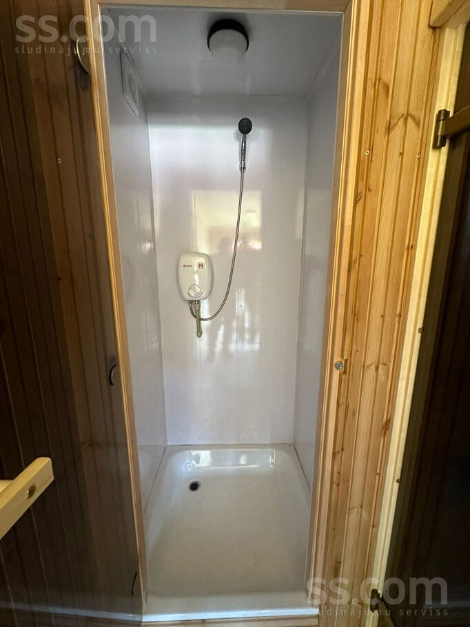 Brenči, Saldus un raj., Saldus — telpa