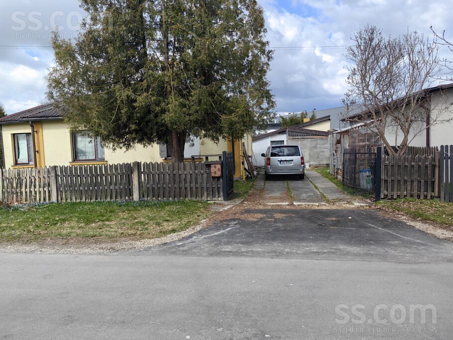 Kareivju iela 2, Bauska un raj., Bauska — maja