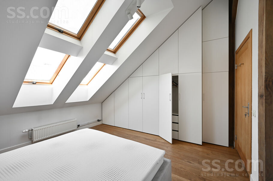 Pulkv. Brieža 7, Rīga — dzivoklis