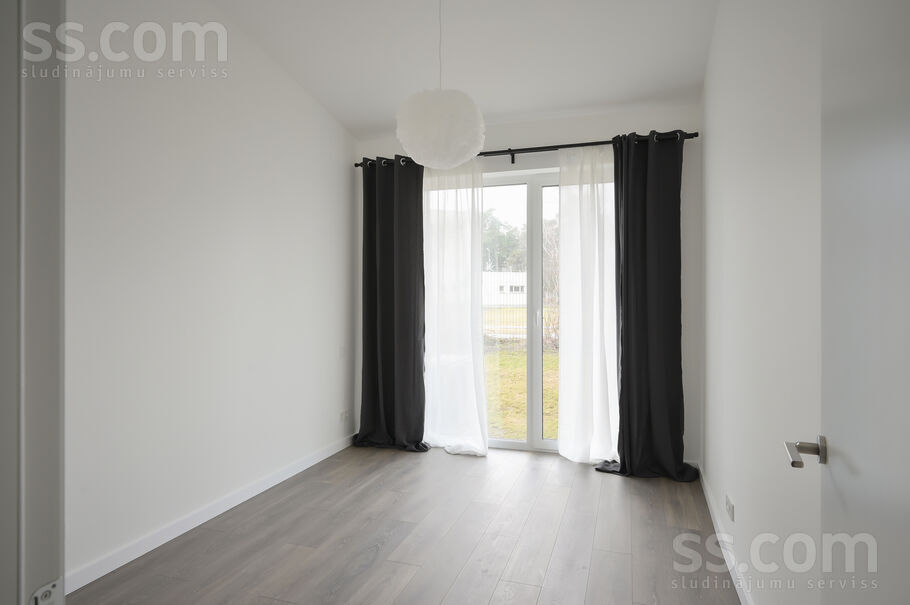 Raiņa iela 114 k-2, Jūrmala — maja
