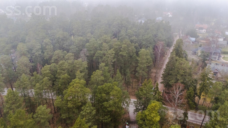 Piekrastes iela 21, Jūrmala — zeme