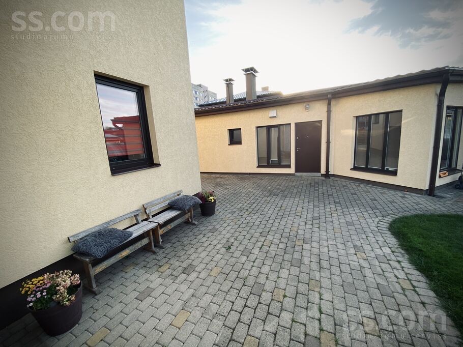 Inženieru 54, Ventspils un raj., Ventspils — maja