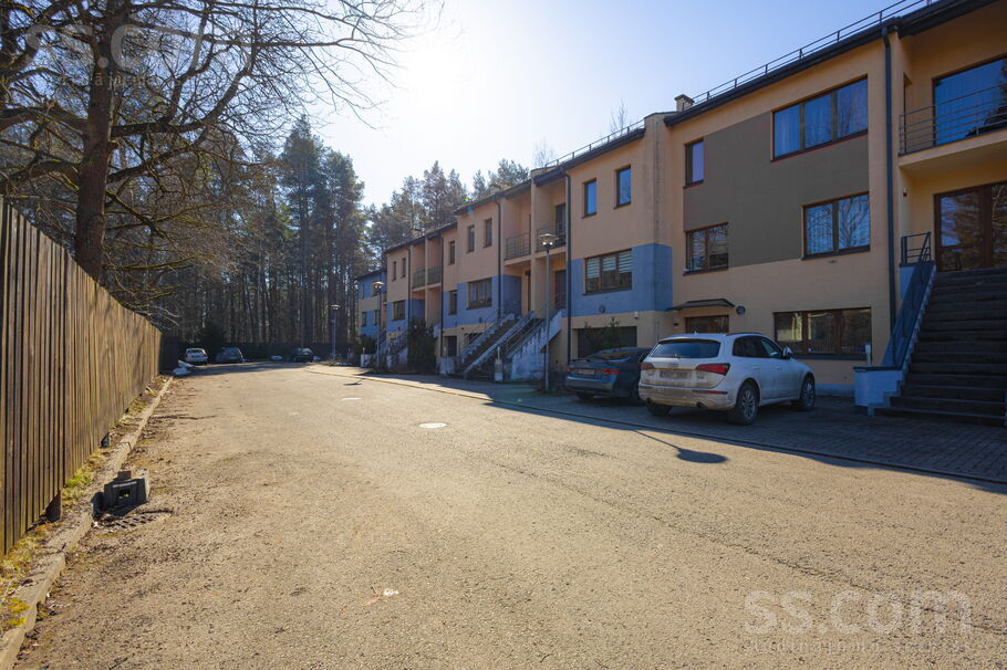 Jūrkalnes 75, Rīga — maja