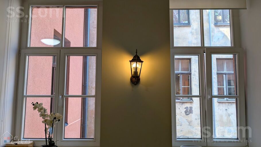 Kalniņa 6, Rīga — dzivoklis