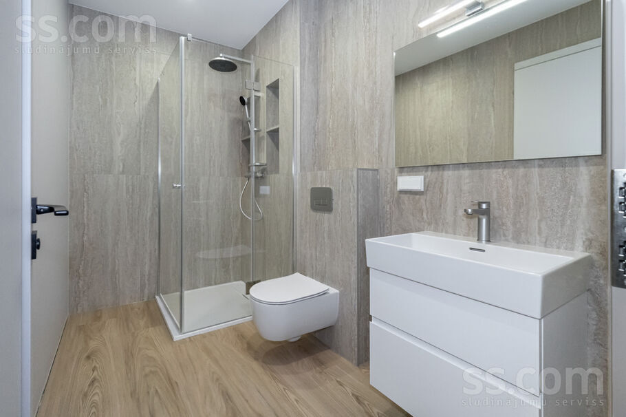 Melleņu iela 14, Ogre un raj., Ogre — maja