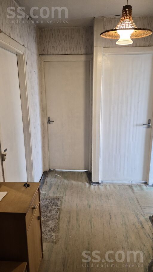 Ezeru 61, Daugavpils un raj., Daugavpils — dzivoklis