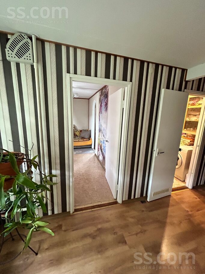 Viršu 20, Piņķi, Rīgas rajons, Babītes pag. — maja