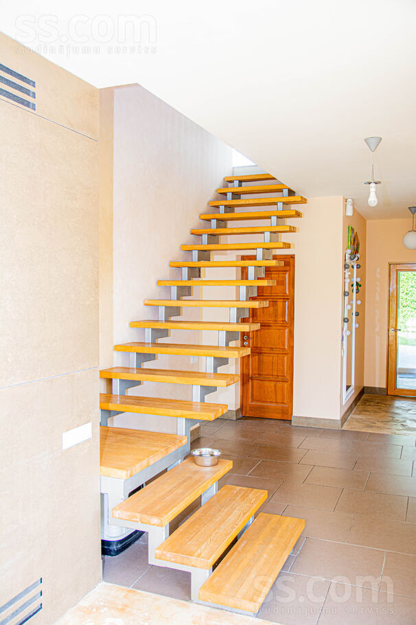 Amoliņu iela, Iecēni, Jelgava un raj., Cenu pag. — maja