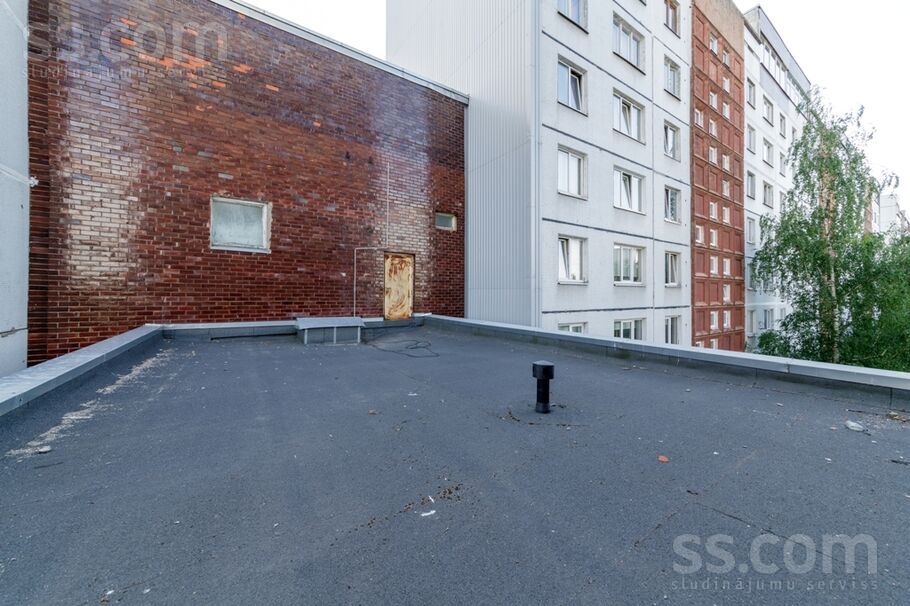 Eizenšteina 57/1, Rīga — maja