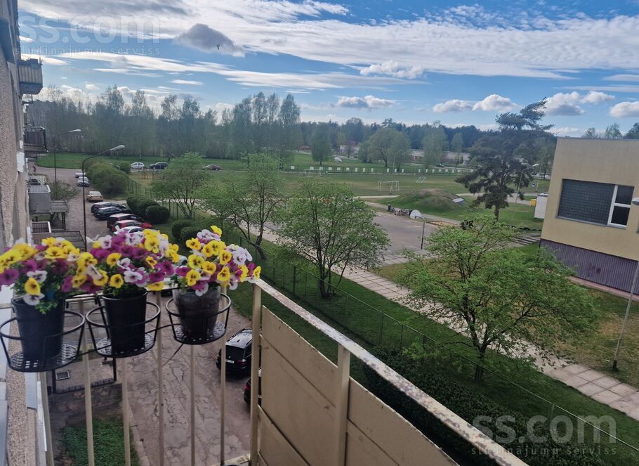 Pērnavas iela 20, Jelgava un raj., Jelgava — dzivoklis