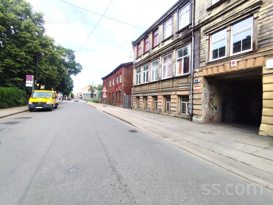 Krāsotāju 6, Rīga — maja