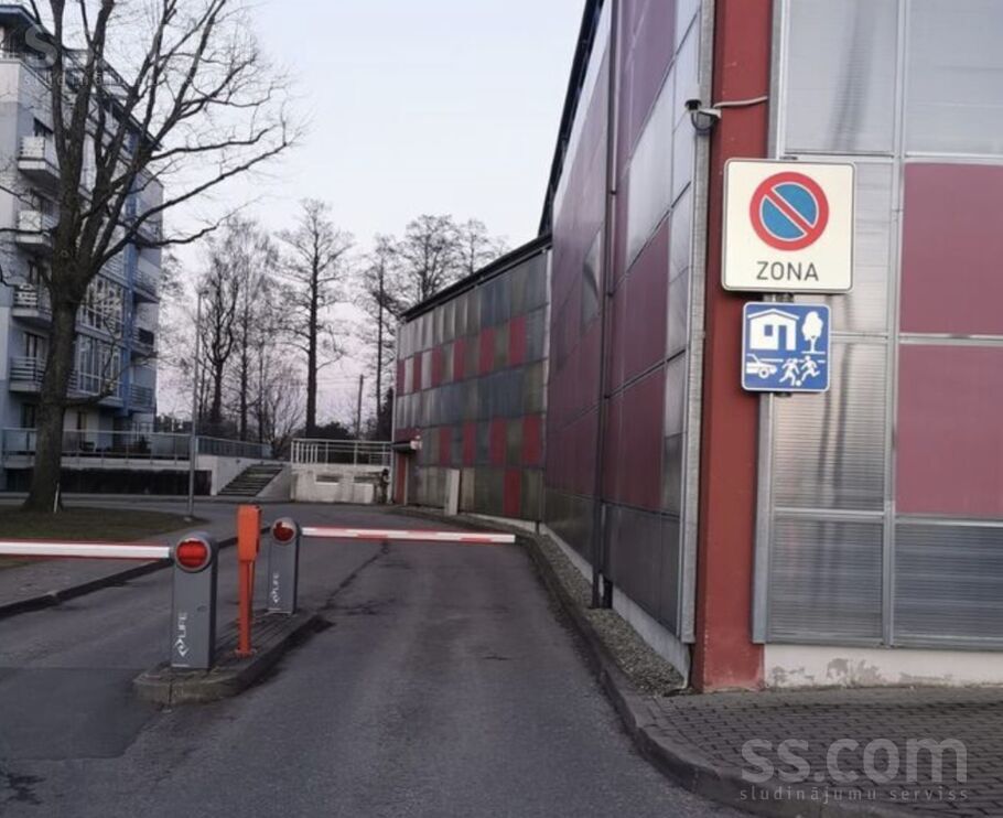 Priedaines 74, Rīga, Zolitūde — telpa